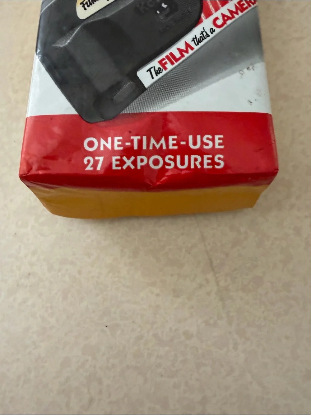 Kodak FunSaver 35 Flash Camera 27 Exposure Exp. 4/2004 - Sealed
